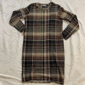 Midi Zara Dress - size large. Excellent condition.